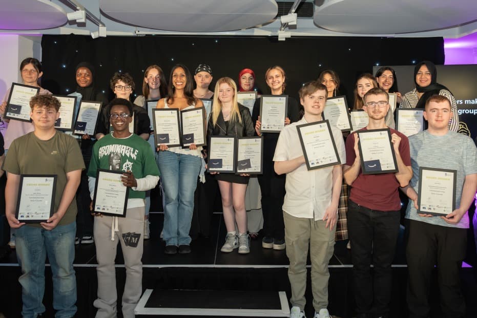 Studenten des Central Bedfordshire College für herausragende Leistungen ...