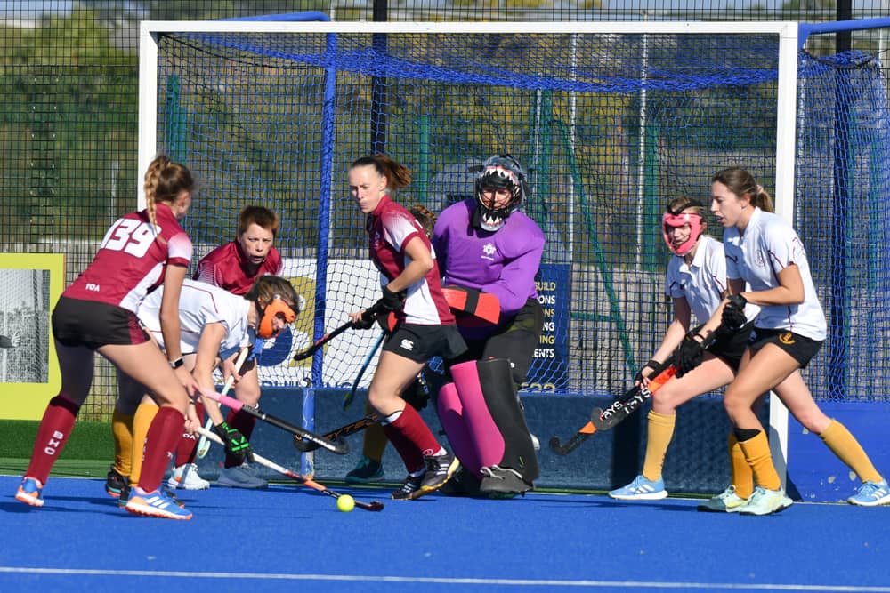 Ladies' 4s press on goal