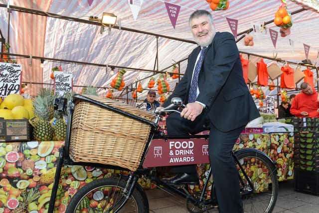 Mayor Dave is encouraging cycling in Bedford