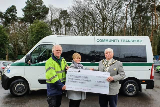 Ampthill Town Mayor, cllrIan Titman presented a cheque for 4,684 to Link-A-Rides manager Cheryl Coverdale