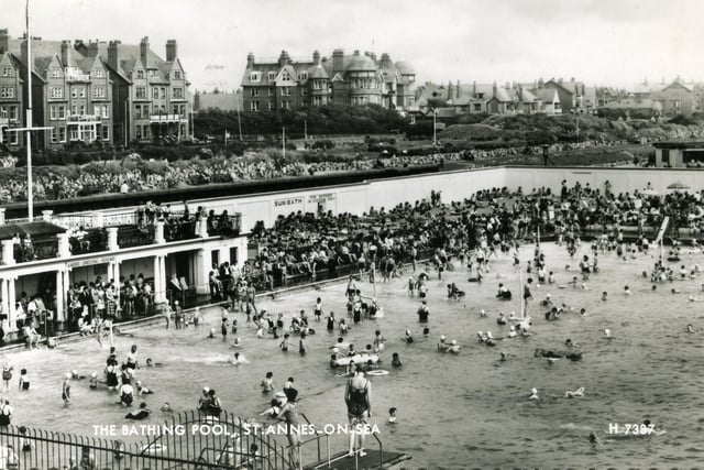 St Annes open air swimming pool in 1960s. This is a post card scene