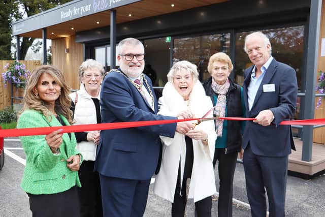 Gloria Hunniford and Bedford mayor Dave Hodgson officially open the new sales suite