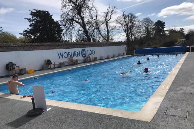Cold-water swimmers at Woburn Lido