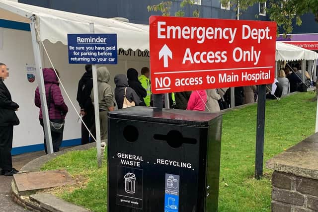 Queues at Luton and Dunstable Hospital A&E in October 2021