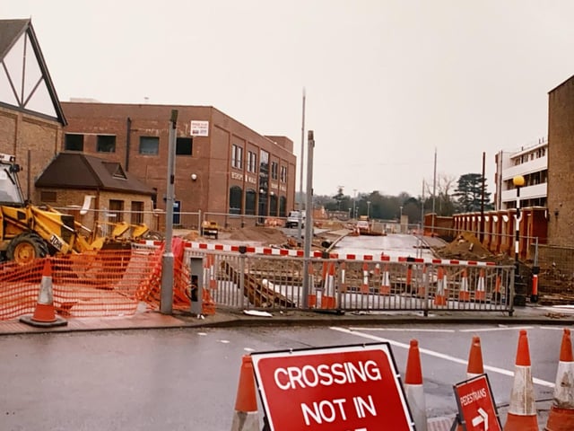 Road layout changes in Horsham town centre in January 1995