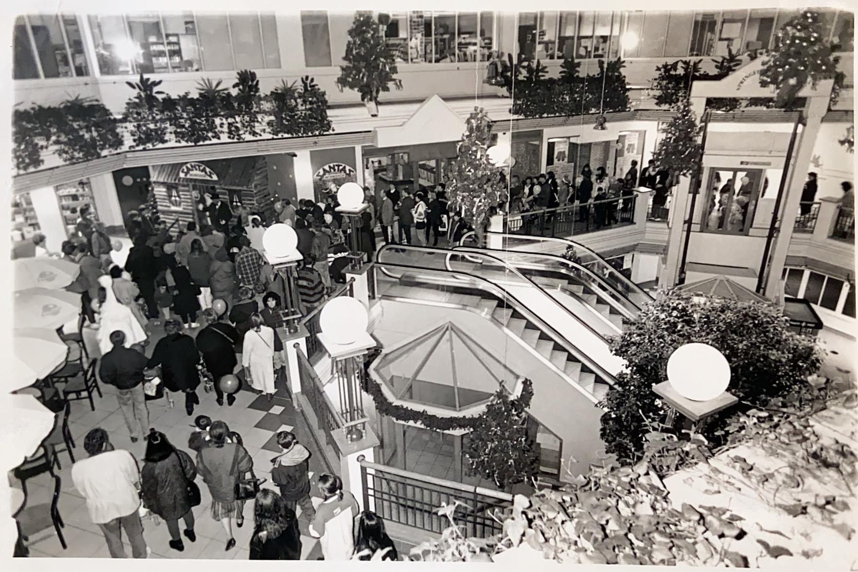 Swan Walk in Horsham decorated for Christmas in November 1994