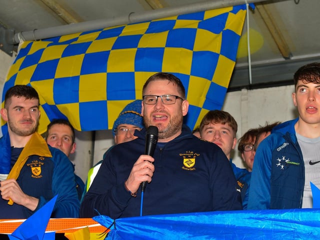 Brian Og’s team manager Hugh McGrath speaking at the homecoming of the Derry, Ulster and All Ireland Intermediate Football Champions to Steelstown on Monday evening. Photo: George Sweeney. DER2206GS – 071