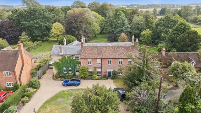 This 6-bed house is our Property of the Week (Pictures courtesy of Orchards Estate Agents, Ampthill)