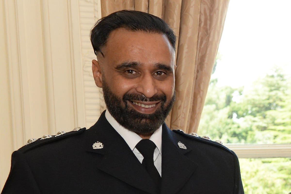 Chief Inspector England Multiple rape cases against chief inspector at Bedfordshire Police ...