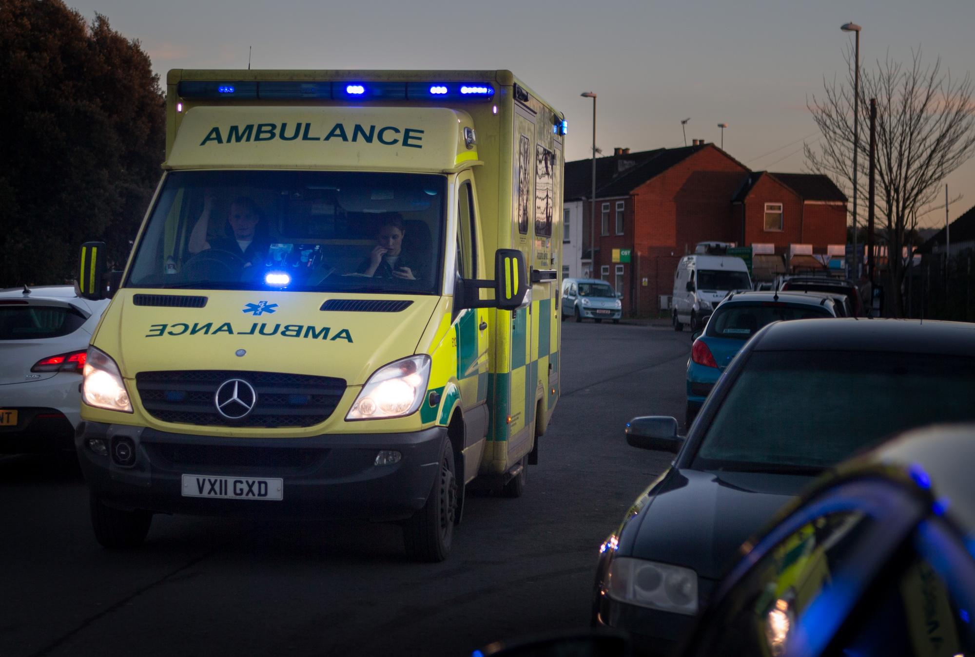 Dozens of assaults on emergency workers including paramedics and firefighters in Bedfordshire - Vimarsana News