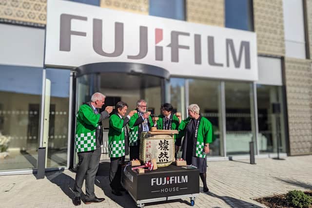 Bedford mayor Dave Hodgson joined staff from Fujifilm UK and took part in a traditional Japanese Kagami Biraki ceremony