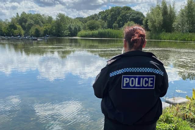 Did you see the incident on the boating lake between the Embankment and Longholme Way on Saturday evening? (Beds Wildlife & Rural Crime Team)