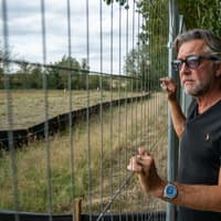 'Last man standing' in road set to be demolished for Universal theme park near Bedford