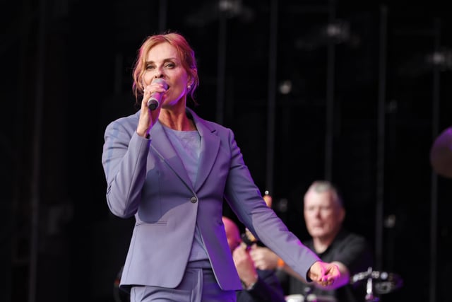 Soulful dance diva Lisa Stansfield was special guest at the Simply Red gig