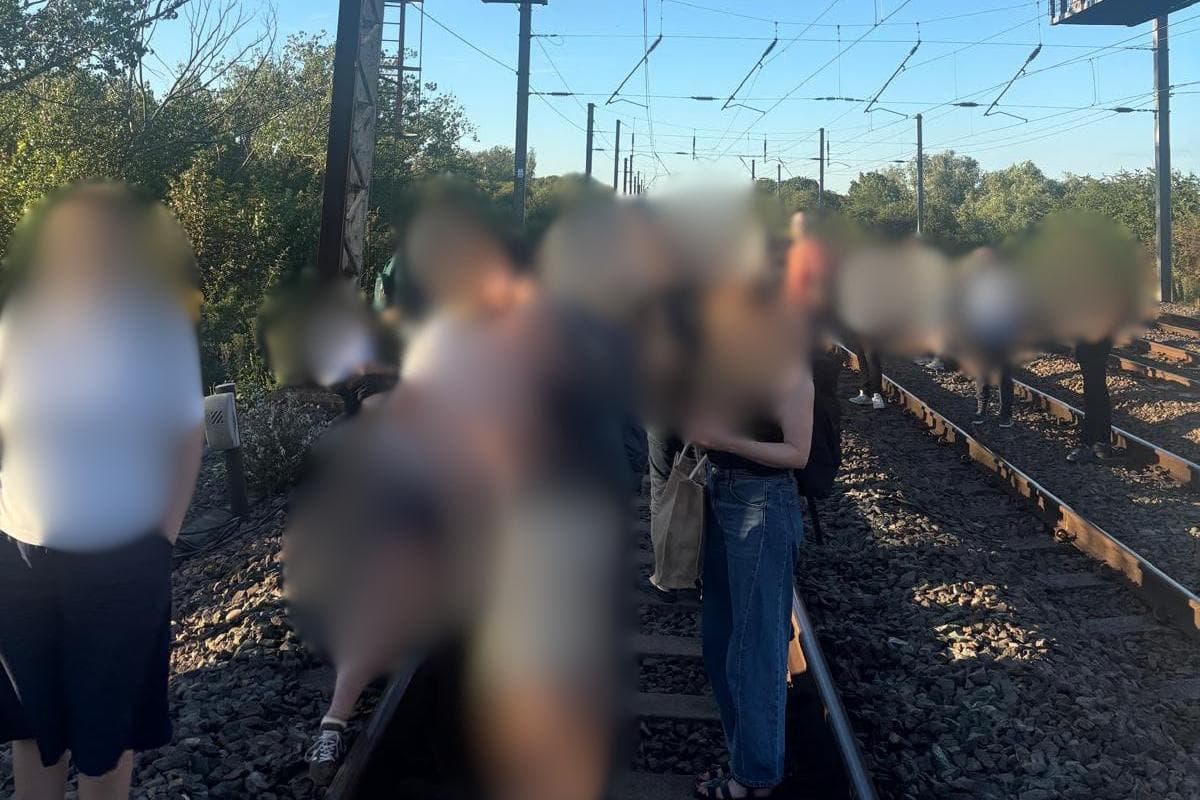 Bedford Train Crash: Fire chief’s immense pride at how ‘deeply distressing ...