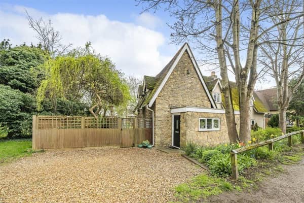 This 3-bed cottage is our Property of the Week (Picture courtesy of Lane & Holmes, Bedford)