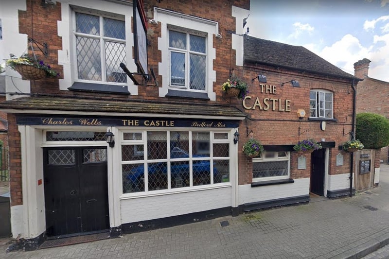 A former local CAMRA Pub of the Year  described as a "lively town pub with a pleasant walled patio garden, five minutes from the town centre and convenient for the Bedford Blues rugby ground"