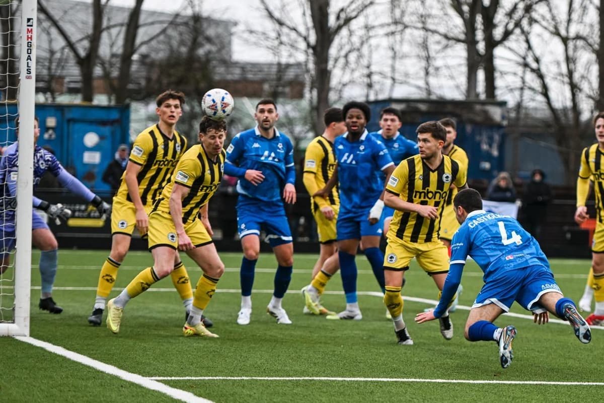 Chestec Sign ‘Weak underbelly’ blamed as Bedford Town concede two late goals in home ...