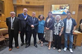 (L-R) Cllr Tim Caswell (Lib Dem), mayor Tom Wootton, Terry Galloway , Jacqui Battle, cllr Jane Walker (Conservative), cllr Sue Oliver (Labour), cllr  Paul Edmonds (Green) Image sent to LDRS by Terry Galloway