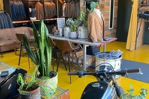 Vintage online suit store