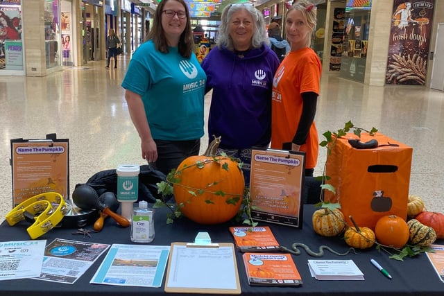 Another pumpkin-based Halloween treat for residents in Luton, which also doubles as a fund-raising event! 
Music24 is hosting the trail, with 20 pumpkins to find, at Wardown Park, Luton on Sunday October 29. There is a suggested donation of £3 per person or on a pay-as-you-feel basis. There's no need to book and donations go to providing music therapy for people with mental and physical health conditions. 


Image: submitted.