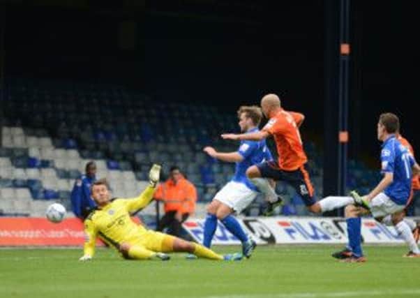 Luke Guttridge equalises for Luton Town against Macclesfield Town. Photo by Jane Russell. wk 34.