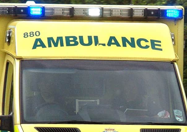 Ambulance emergency ANL-150928-173024001