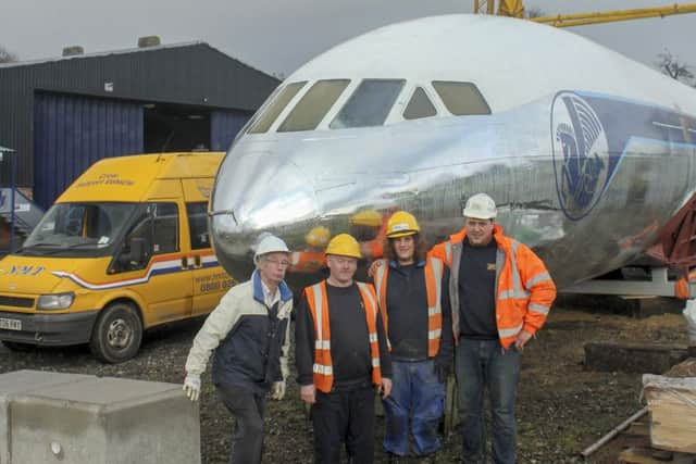 NMT Crane Hire Ltd, of Bedford, helps move the sole surviving original de Havilland Comet jet PNL-161101-122837001